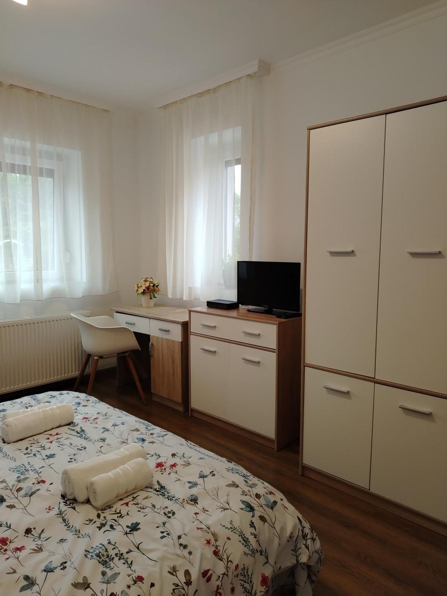 Kaptarko Apartmanhaz Demjén Exteriör bild